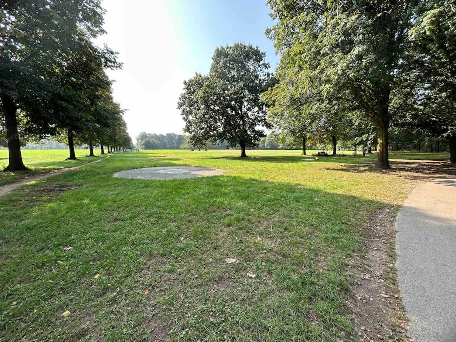 ブレッソOasi A Due Passi Dal Parco Nord Milanoアパートメント エクステリア 写真